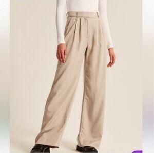 NWT Abercrombie & Fitch beige tan Pleated Ultra High Rise Wide Leg Pants 28/6